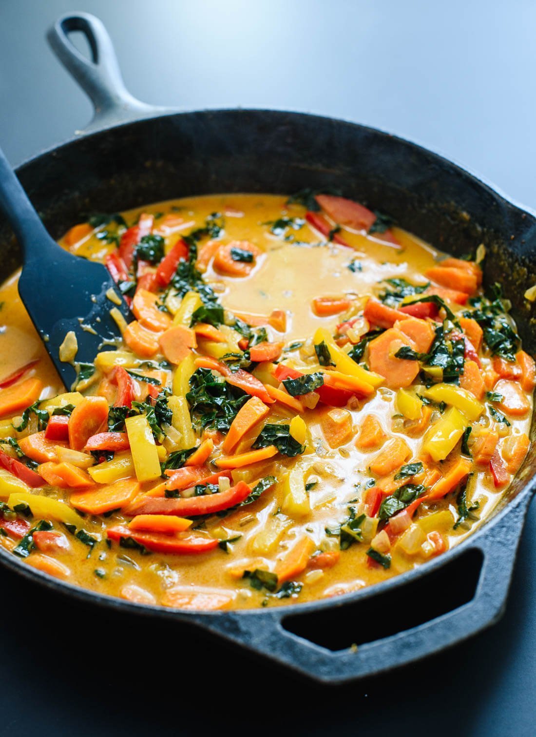 Thai red curry with vegetables - Groove Rabbit
