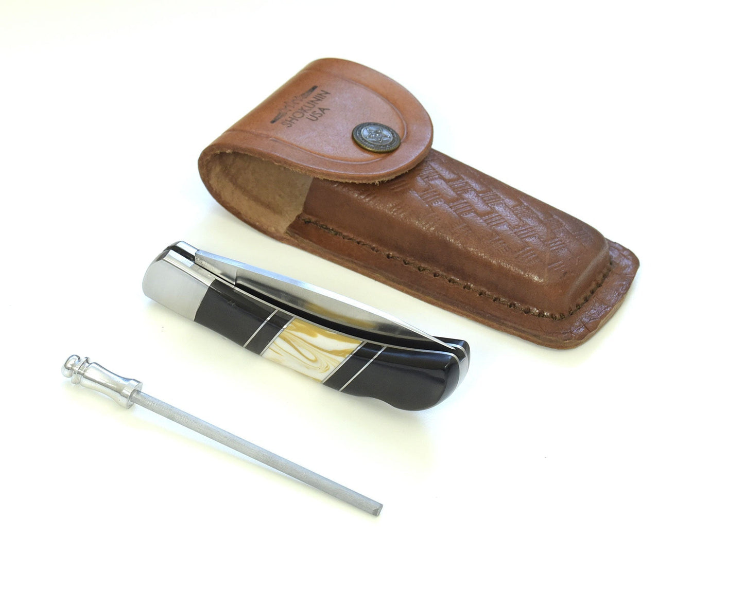 Shokunin USA Crux D2 Steel Folding Pocket Knife: Enhance Your Cutting Experience - Groove Rabbit